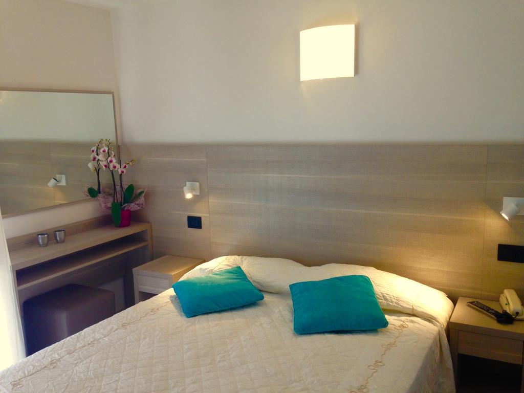 Hotel Daniela Rimini Kültér fotó